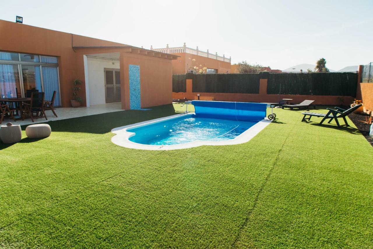 Eco Villa White Suite With Climatized Pool Caleta De Fuste Εξωτερικό φωτογραφία